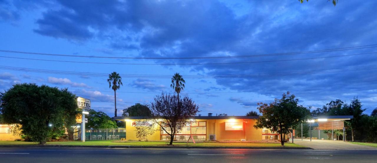 Cootamundra Gardens Motel Buitenkant foto